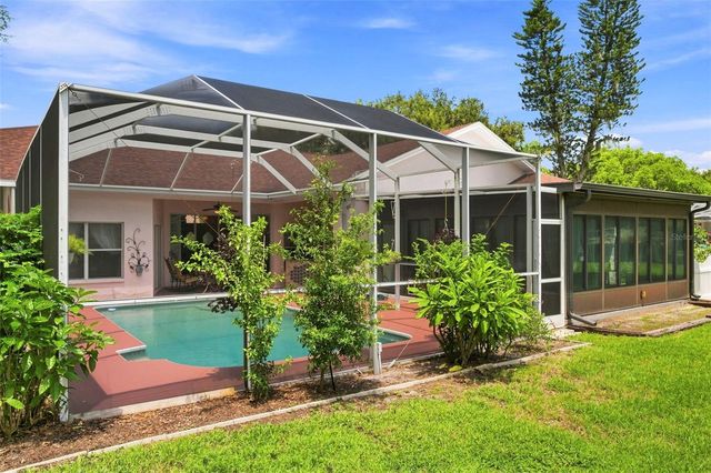 1518 FISHING LAKE DRIVE, Odessa, FL 33556