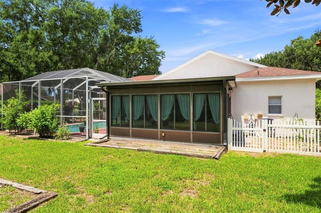 1518 FISHING LAKE DRIVE, Odessa, FL 33556
