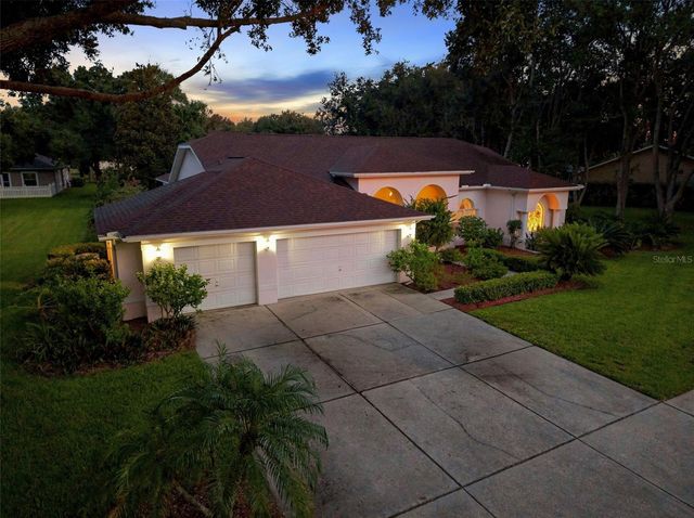 1518 FISHING LAKE DRIVE, Odessa, FL 33556
