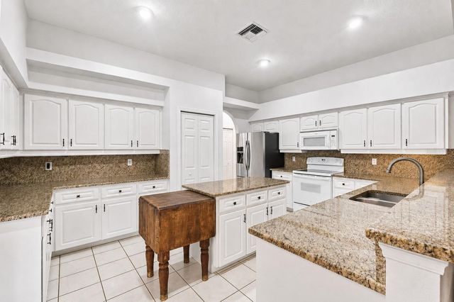 1518 FISHING LAKE DRIVE, Odessa, FL 33556