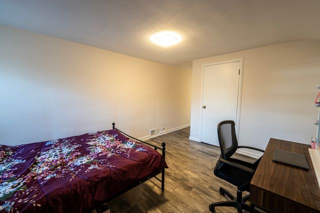 9810 Menard Avenue, Oak Lawn, IL 60453