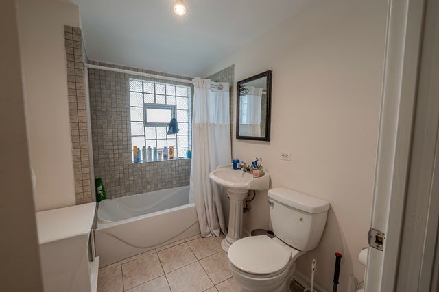 9810 Menard Avenue, Oak Lawn, IL 60453