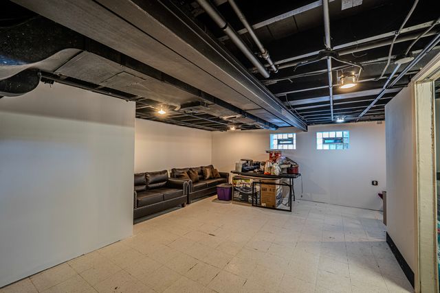 9810 Menard Avenue, Oak Lawn, IL 60453