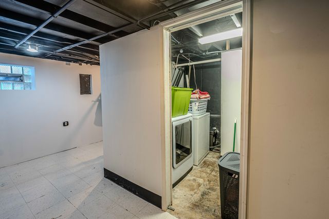 9810 Menard Avenue, Oak Lawn, IL 60453