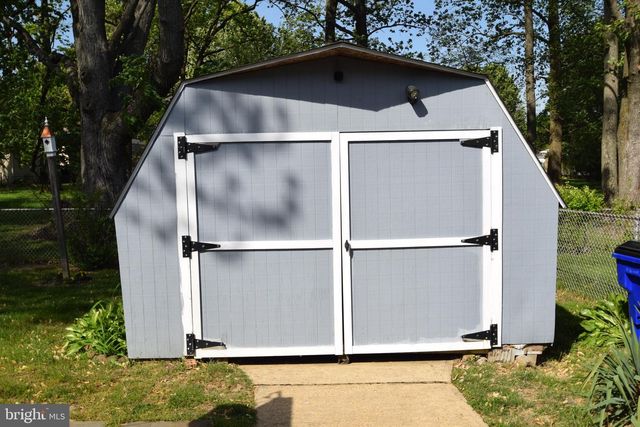 1619 BOLTON RD, Wilmington, DE 19810