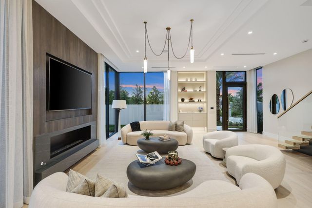 340 Grove Place, Delray Beach, FL 33444