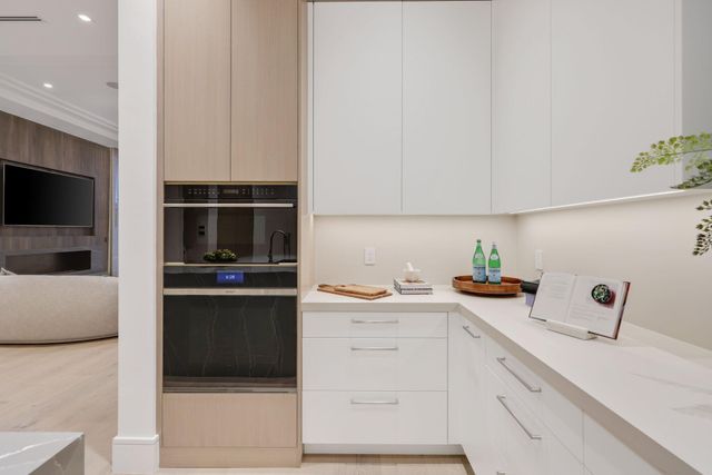 340 Grove Place, Delray Beach, FL 33444