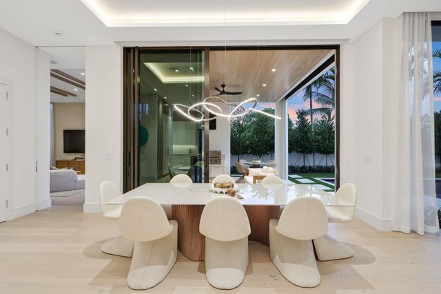 340 Grove Place, Delray Beach, FL 33444