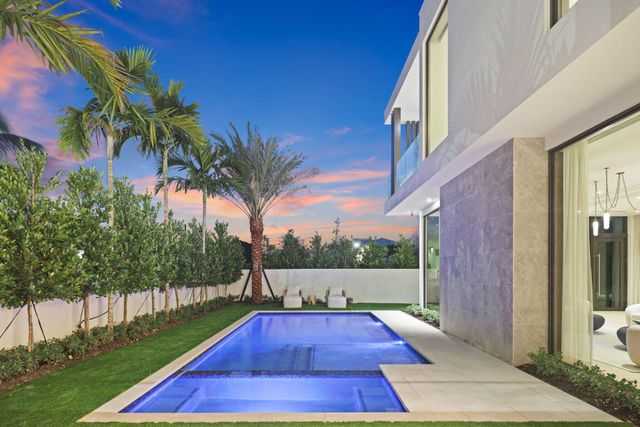 340 Grove Place, Delray Beach, FL 33444