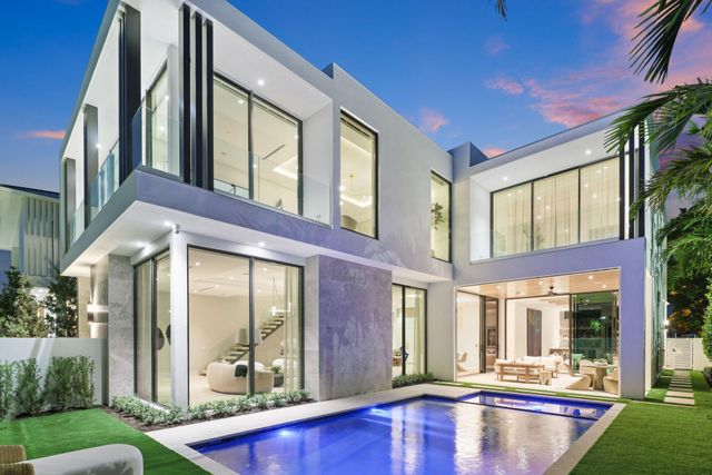 340 Grove Place, Delray Beach, FL 33444