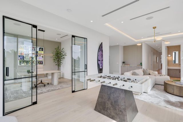 340 Grove Place, Delray Beach, FL 33444