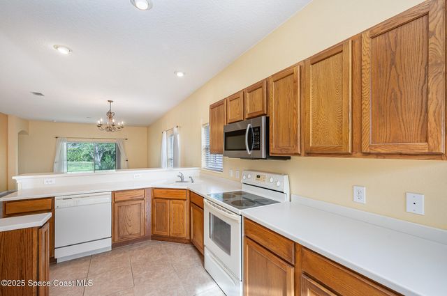 6921 Abbeyville Road, Melbourne, FL 32940