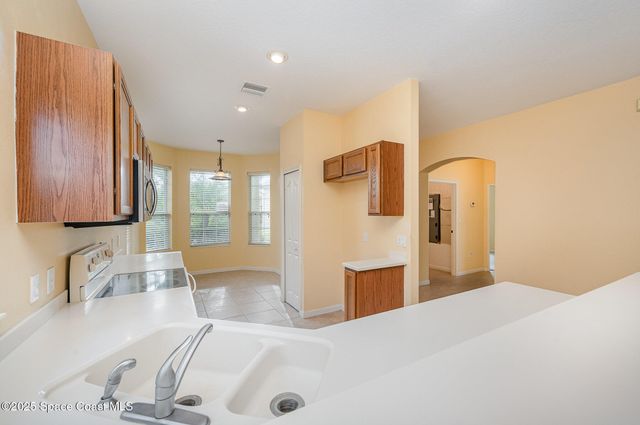 6921 Abbeyville Road, Melbourne, FL 32940