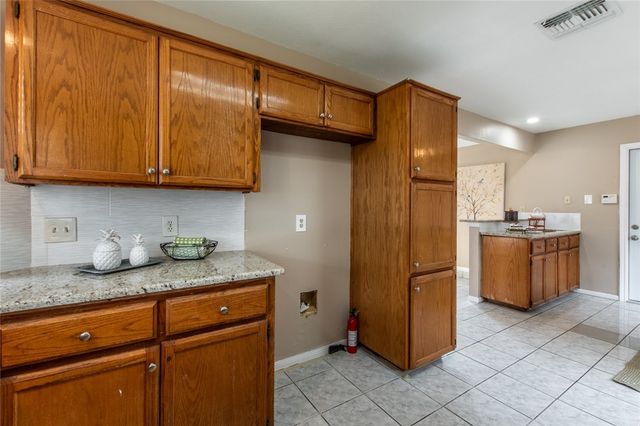 3021 Hilldale Dr, Corpus Christi, TX 78415