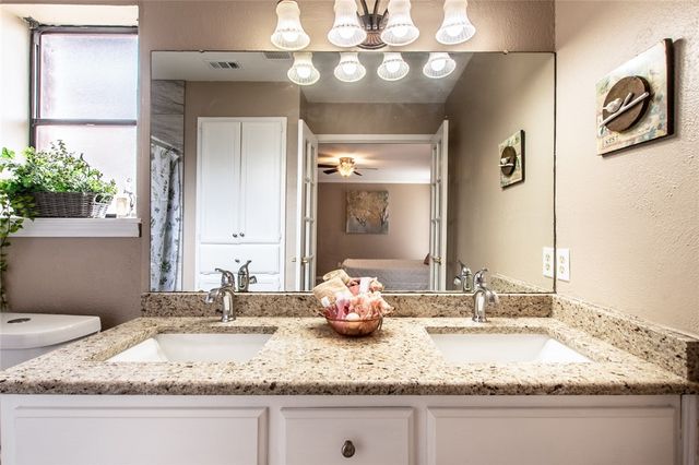 3021 Hilldale Dr, Corpus Christi, TX 78415