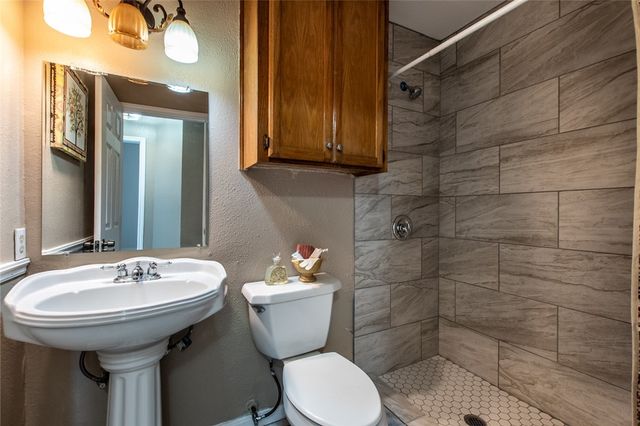3021 Hilldale Dr, Corpus Christi, TX 78415