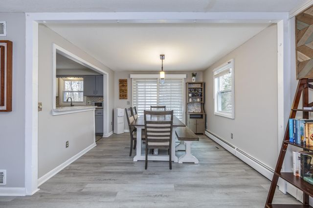 46 Stark Lane, Litchfield, NH 03052