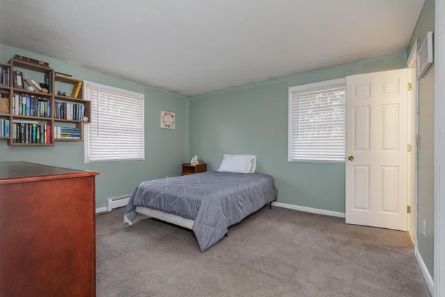 46 Stark Lane, Litchfield, NH 03052