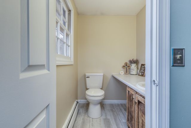 46 Stark Lane, Litchfield, NH 03052