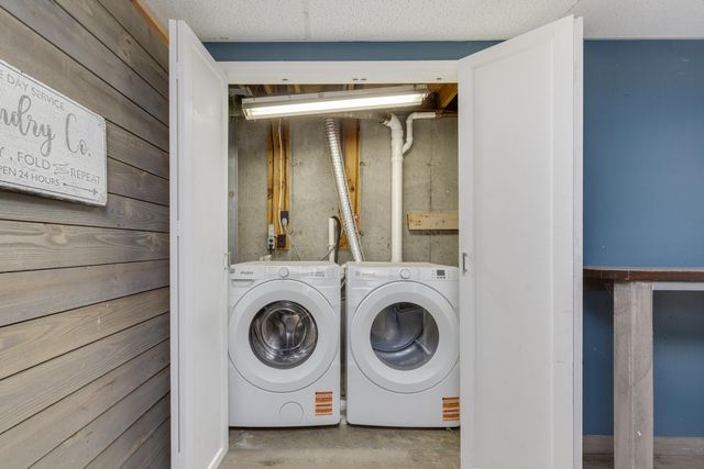 46 Stark Lane, Litchfield, NH 03052