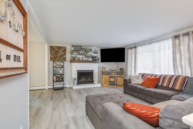 46 Stark Lane, Litchfield, NH 03052