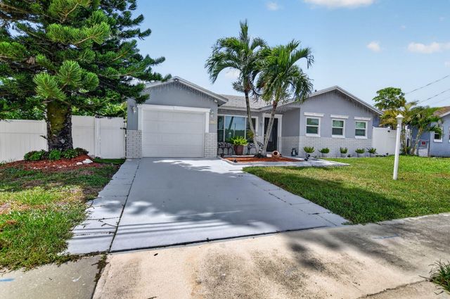 22305 SW 57th Avenue, Boca Raton, FL 33428