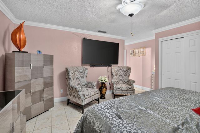 22305 SW 57th Avenue, Boca Raton, FL 33428