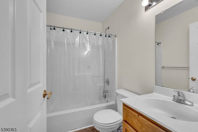 204 Merry Ln, Hillsborough Twp., NJ 08844