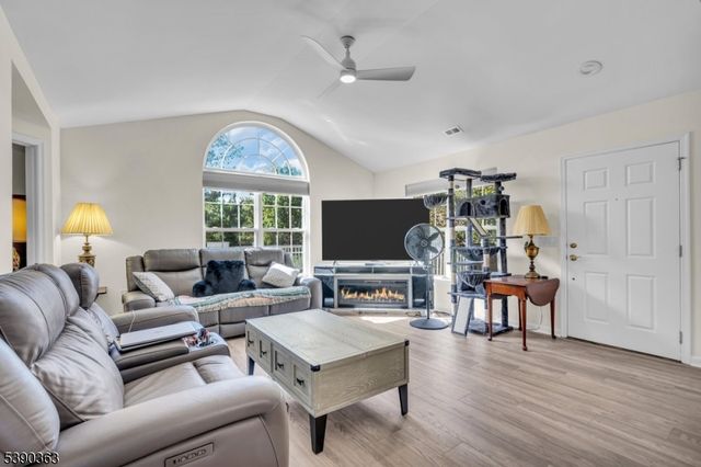 204 Merry Ln, Hillsborough Twp., NJ 08844