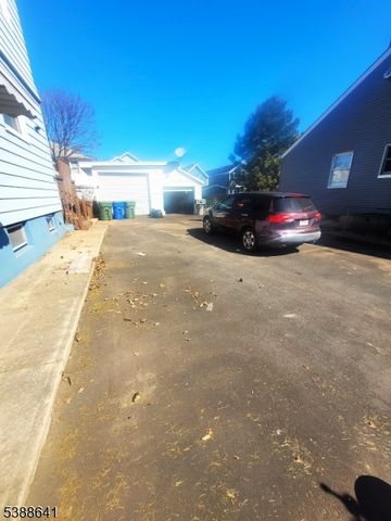 719 Meacham Ave, Linden City, NJ 07036
