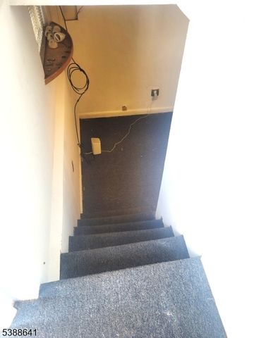 719 Meacham Ave, Linden City, NJ 07036