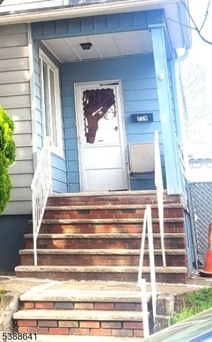 719 Meacham Ave, Linden City, NJ 07036