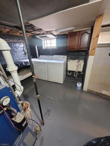 719 Meacham Ave, Linden City, NJ 07036