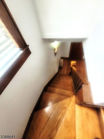 719 Meacham Ave, Linden City, NJ 07036