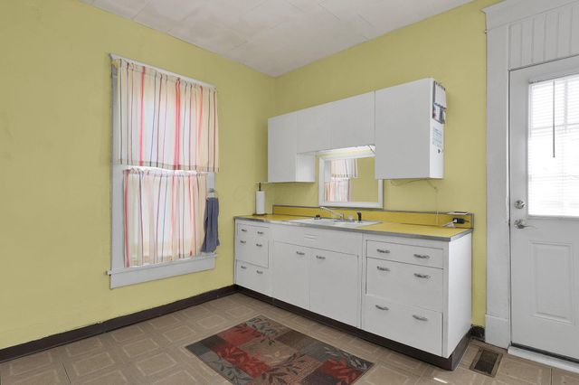 1222 Hamlet Street, Columbus, OH 43201