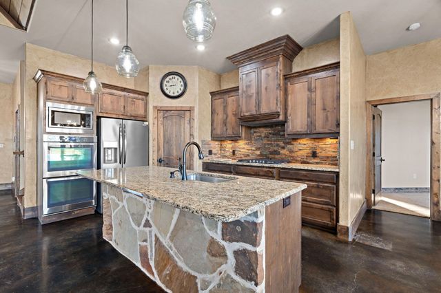 2524 Pecan Springs Road, Cleburne, TX 76031