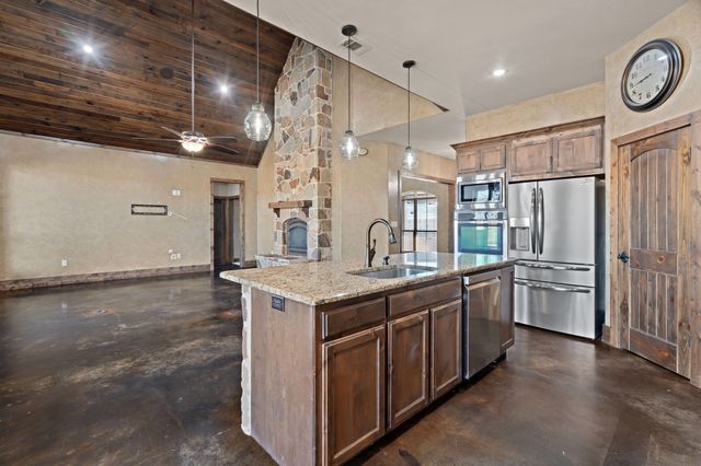 2524 Pecan Springs Road, Cleburne, TX 76031