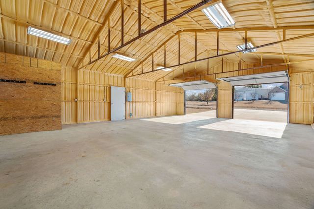 2524 Pecan Springs Road, Cleburne, TX 76031