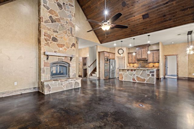 2524 Pecan Springs Road, Cleburne, TX 76031