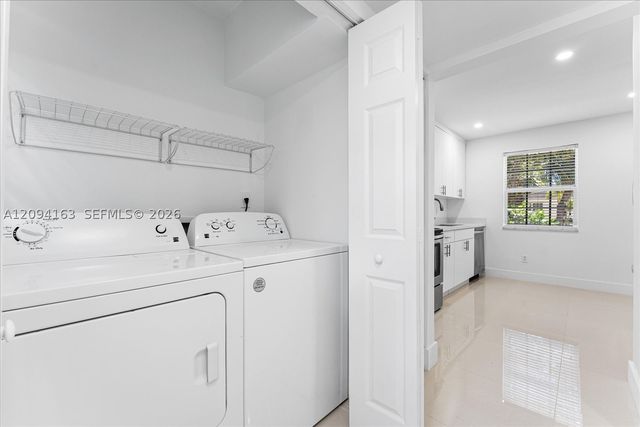 3619 S Le Jeune Rd 2, Coral Gables, FL 33134