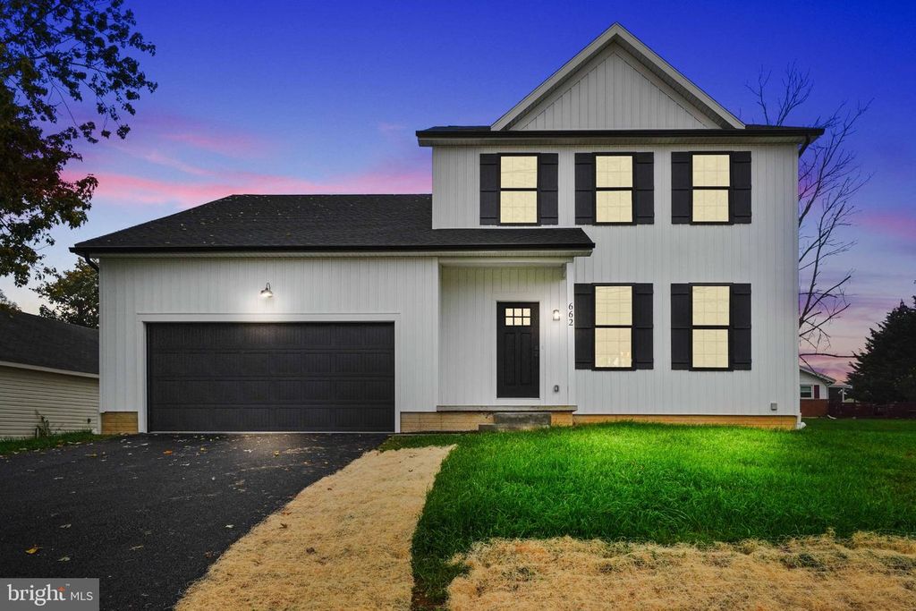 6210 THOMSON CT, Thomasville, PA 17364