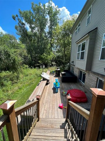 5872 Three Ponds Court, West Bloomfield, MI 48324