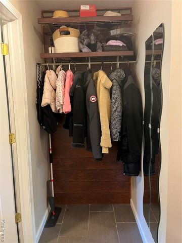 5872 Three Ponds Court, West Bloomfield, MI 48324