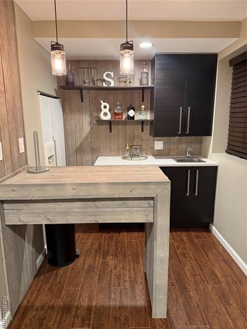 5872 Three Ponds Court, West Bloomfield, MI 48324