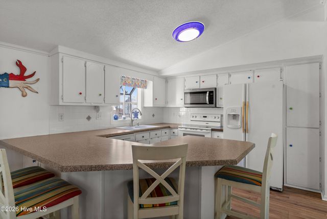 4074 4th Street, Holly Ridge, NC 28445