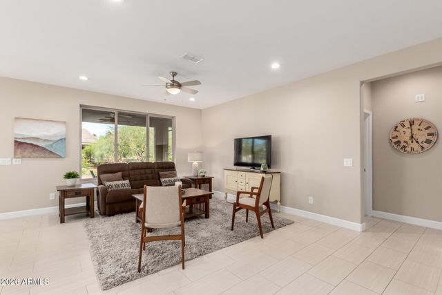 16930 W ALMERIA Road, Goodyear, AZ 85395