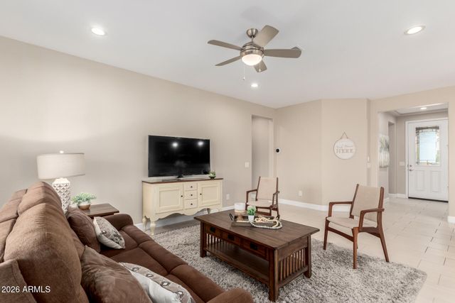 16930 W ALMERIA Road, Goodyear, AZ 85395