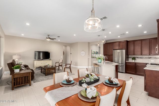 16930 W ALMERIA Road, Goodyear, AZ 85395