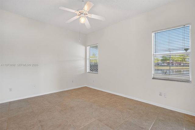 2385 SE 7th Pl, Homestead, FL 33033