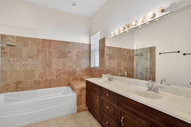 2385 SE 7th Pl, Homestead, FL 33033